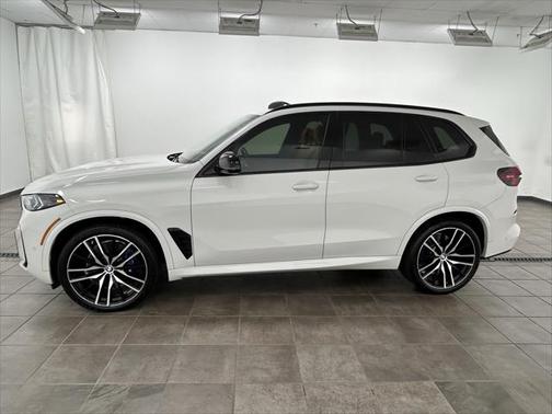 2024 BMW X5 M60i
