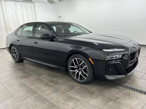 2025 BMW 760 i xDrive