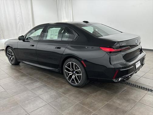 2025 BMW 760 i xDrive