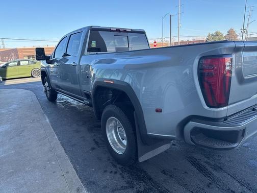 2025 GMC Sierra 3500 Denali