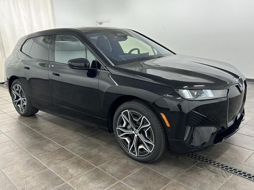 2026 BMW iX xDrive60