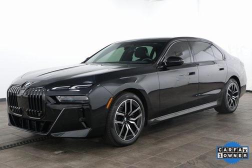 2023 BMW 740 i