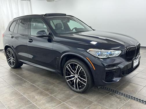 2022 BMW X5 M50i
