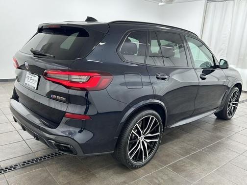 2022 BMW X5 M50i