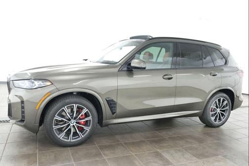 Manhattan Green Metallic 2026 BMW X5 xDrive40i