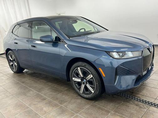 Arctic Race Blue Metallic 2026 BMW iX xDrive45