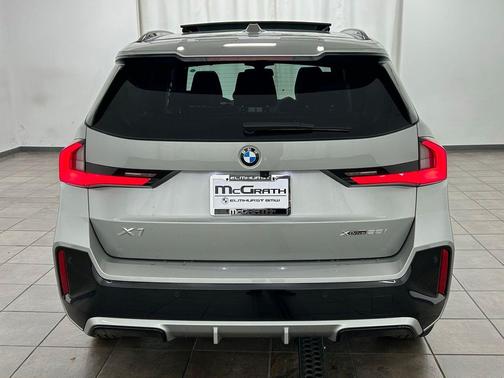 Space Silver Metallic 2026 BMW X1 xDrive28i