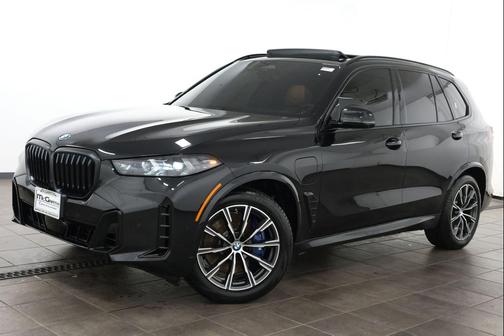 Black Sapphire Metallic 2026 BMW X5 PHEV xDrive50e