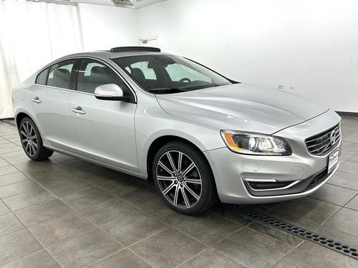 2015 Volvo S60 T5 Platinum
