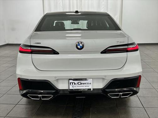 2025 BMW 760 i xDrive