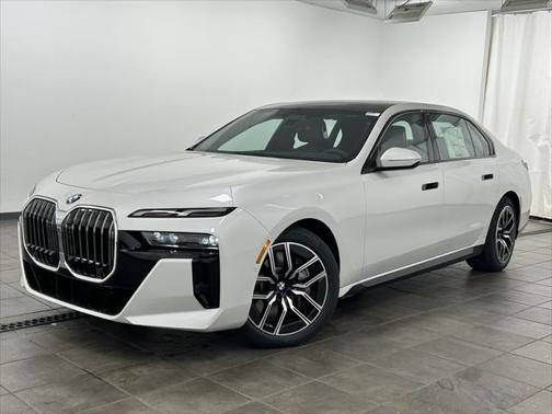 2025 BMW 760 i xDrive