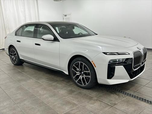 2025 BMW 760 i xDrive