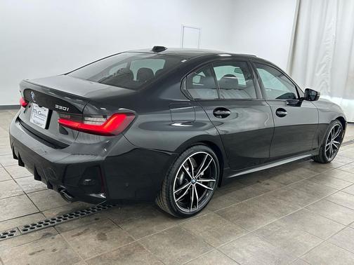 2023 BMW 330 xDrive