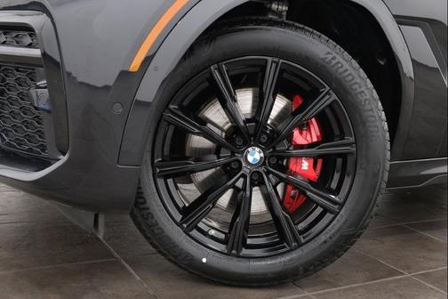 Black Sapphire Metallic 2022 BMW X6 xDrive40i