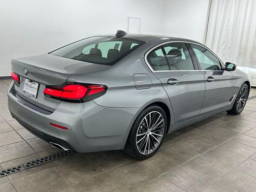 Skyscraper Gray Metallic 2023 BMW 530 i xDrive