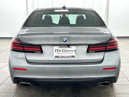 Skyscraper Gray Metallic 2023 BMW 530 i xDrive