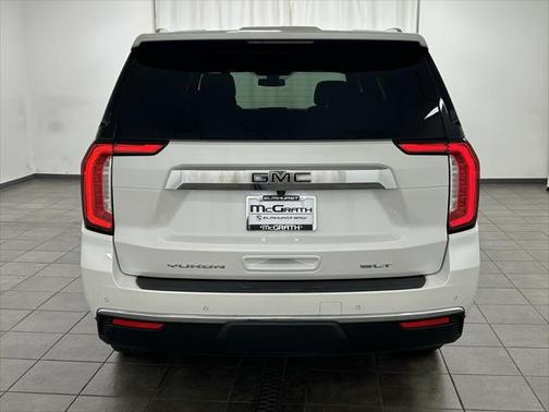 2022 GMC Yukon SLT