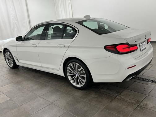 2023 BMW 530 i xDrive