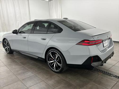 2024 BMW 540 i xDrive