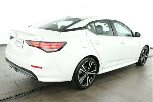 Aspen White Tricoat 2021 Nissan Sentra SR