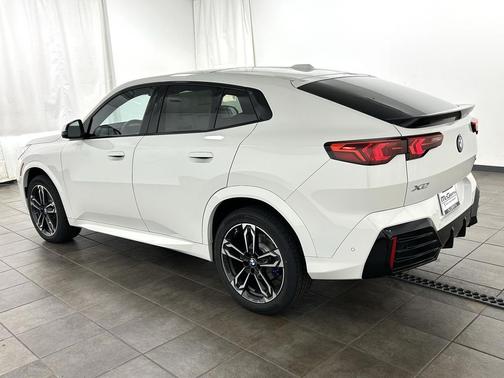 2026 BMW X2 xDrive28i