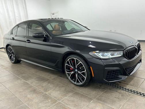 Black Sapphire Metallic 2023 BMW 540 i xDrive