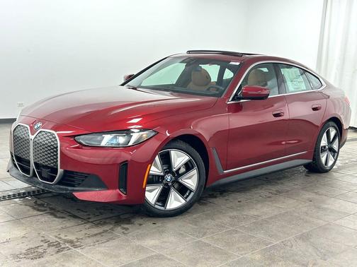Vegas Red Metallic 2026 BMW i4 Gran Coupe xDrive40