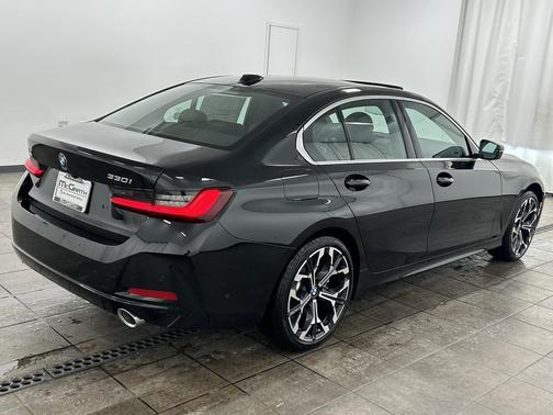 2026 BMW 330 xDrive NA
