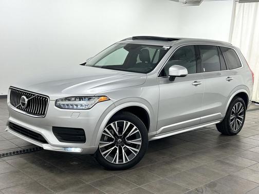 2021 Volvo XC90 T5 Momentum