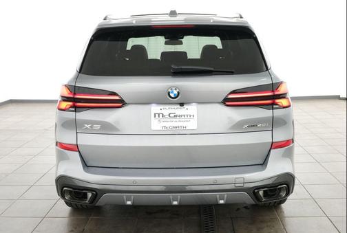 Skyscraper Grey Metallic 2026 BMW X5 xDrive40i