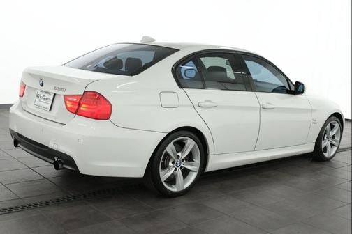 Alpine White 2011 BMW 335 xDrive