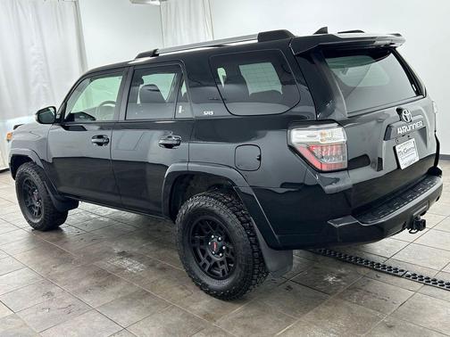 Midnight Black Metallic 2022 Toyota 4Runner SR5 Premium