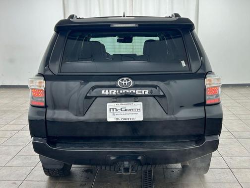 Midnight Black Metallic 2022 Toyota 4Runner SR5 Premium