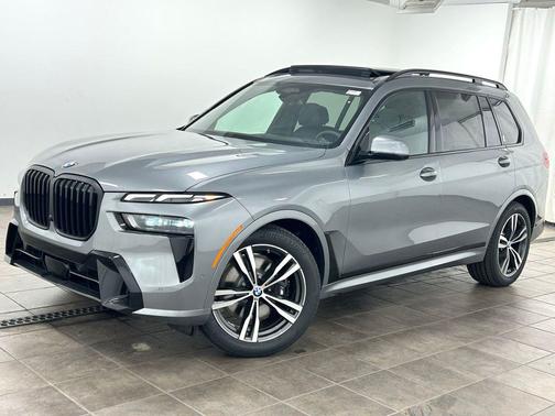 Skyscraper Grey Metallic 2026 BMW X7 xDrive40i