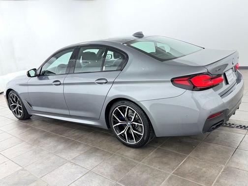 Skyscraper Gray Metallic 2023 BMW M550 i Xdrive