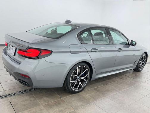 Skyscraper Gray Metallic 2023 BMW M550 i Xdrive