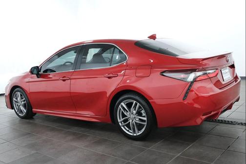 Supersonic Red 2023 Toyota Camry SE
