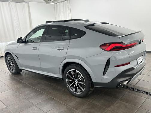 2026 BMW X6 xDrive40i