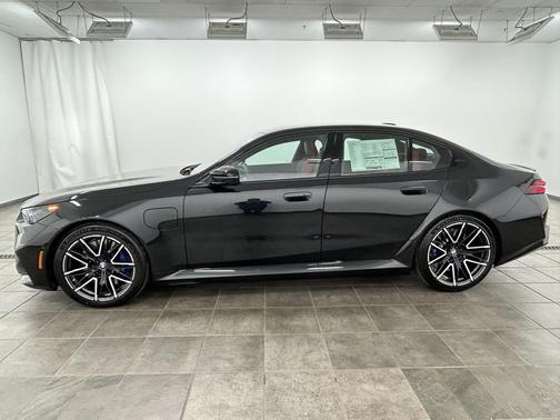 2026 BMW M5 Base