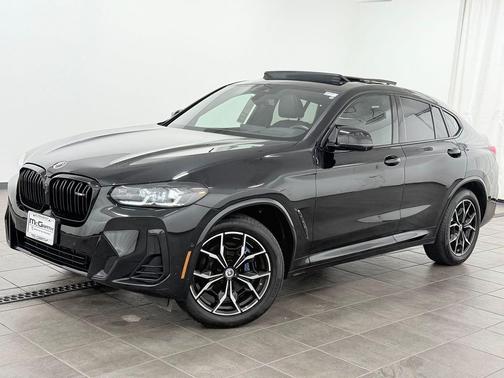 Black Sapphire Metallic 2023 BMW X4 M40i