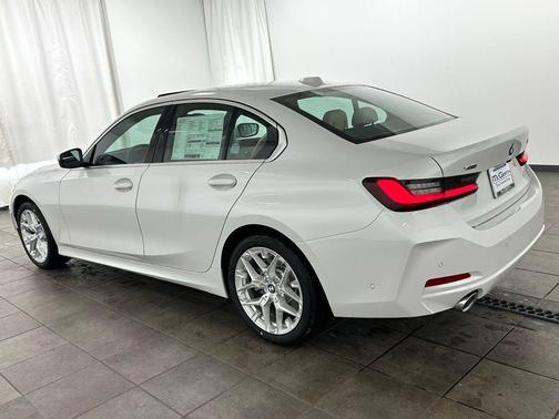 Mineral White Metallic 2026 BMW 330 xDrive NA