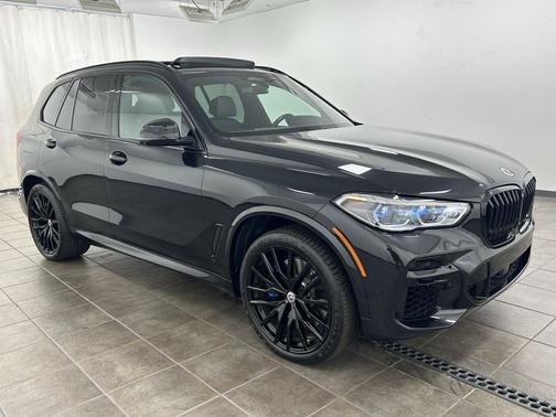 2023 BMW X5 M50i