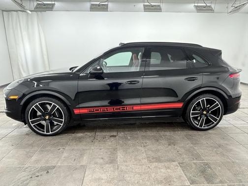 2023 Porsche Cayenne Turbo