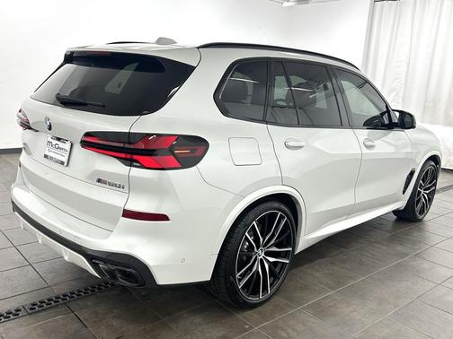 2025 BMW X5 M60i