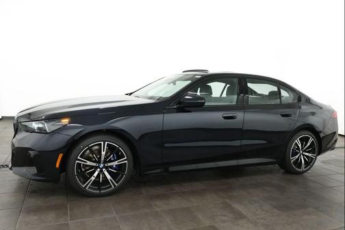 Carbon Black Metallic 2027 BMW 530 i xDrive