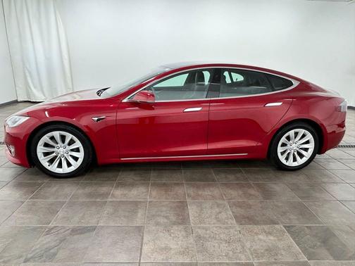 Red Multi-Coat 2017 Tesla Model S 75D