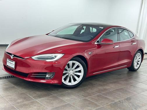 Red Multi-Coat 2017 Tesla Model S 75D