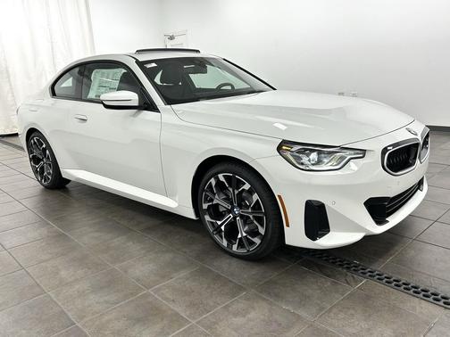 2025 BMW 230 i xDrive