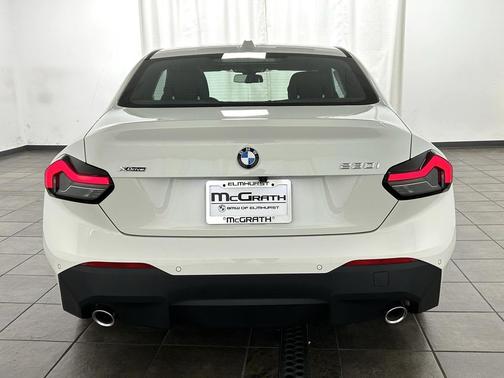 2025 BMW 230 i xDrive