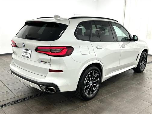 2023 BMW X5 M50i